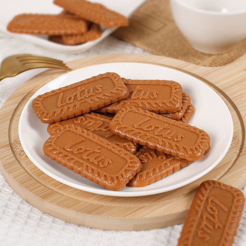 Simulation Cookies Fake Cake A - Wedding Cake Supply recension och pris